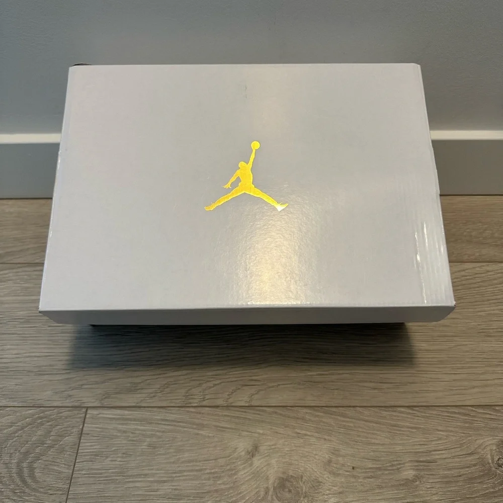 Nike Air Jordan 1 Low - Picture 12 of 13